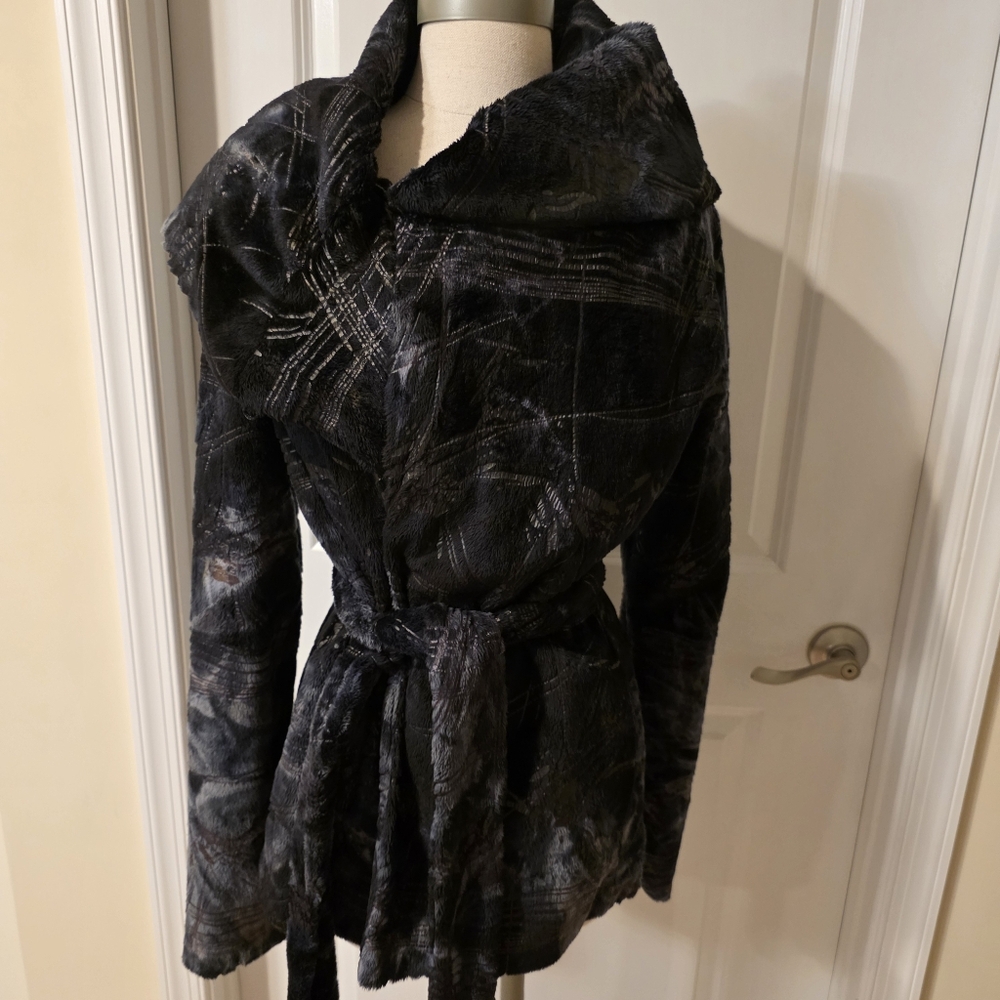 Staple Coat Size Small